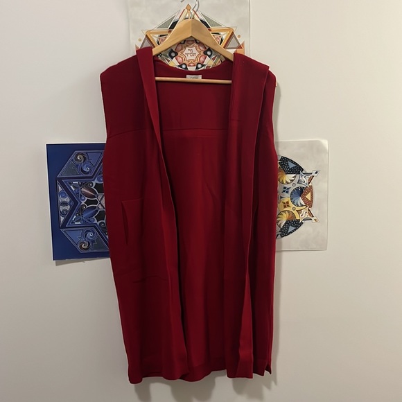 SOLD Cashmere Red Sweater Hang Cool Pretty Chic Soft Cardigan Top - Picture 1 of 3